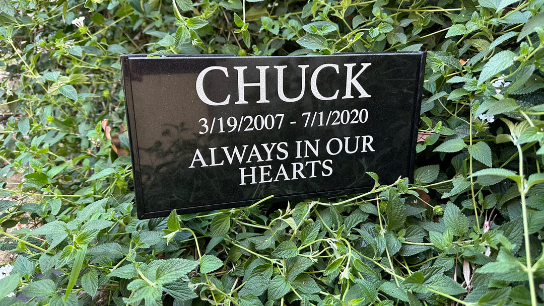 Personalized Granite Pet Memorial Plaque Outdoor Stake - Always in our hearts