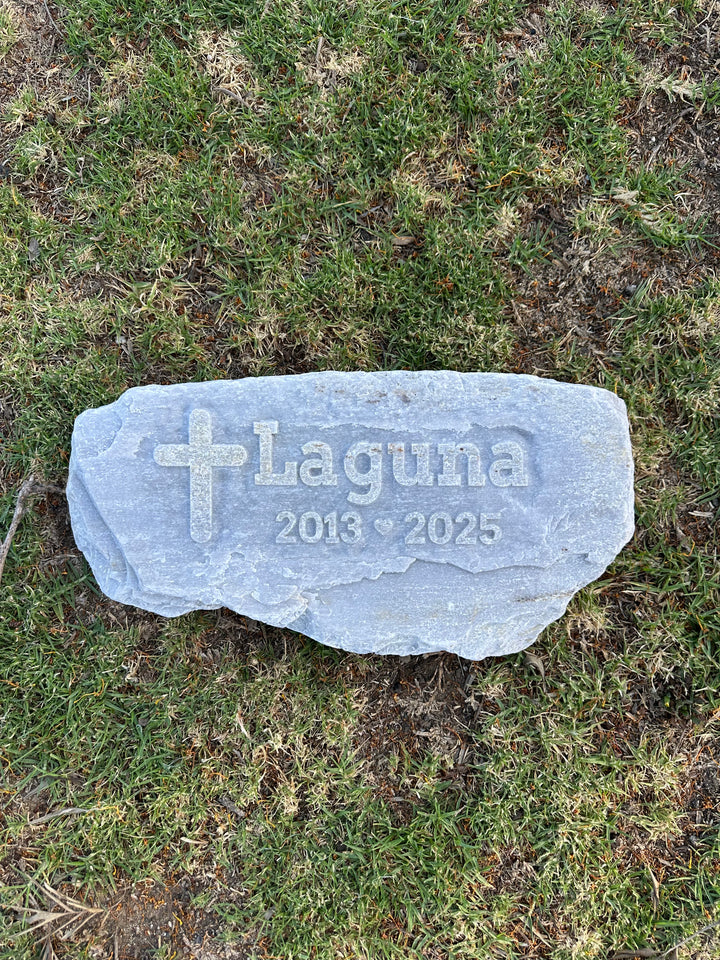 Custom Engraved Natural Stone Pet Memorial – Idaho Silver Flagstone